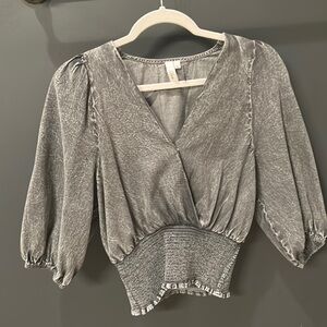 elan top size small 3/4 sleeves very light denim material  100% cotton